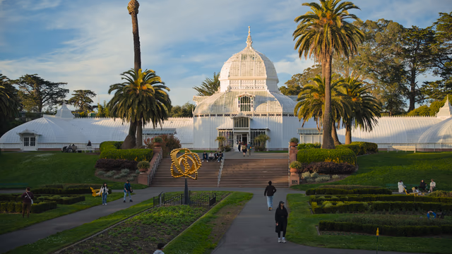 A photograph from San Francisco.